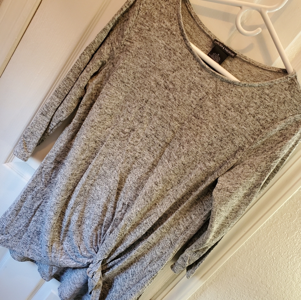 Chelsea & Theodore Side Knot Tunic